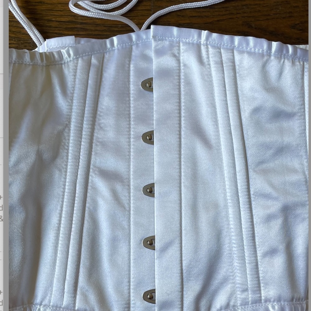 Underbust.Corset